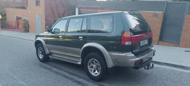 Mitsubishi Montero 1999