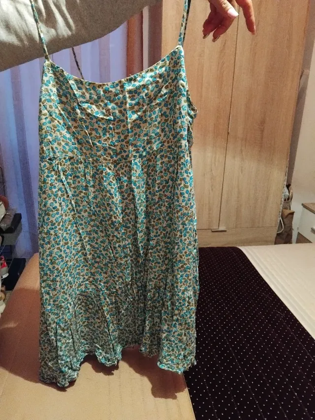 Abito con spalline con stampa floreale taglia M