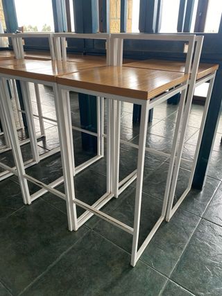 Sgabelli da bar in legno e metallo