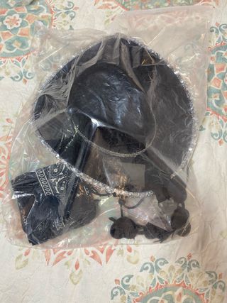 4 Sombreros cowboy/vaquero con bandana y gafas