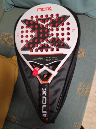 Pala de pádel NOX Quantum 3K Carbon