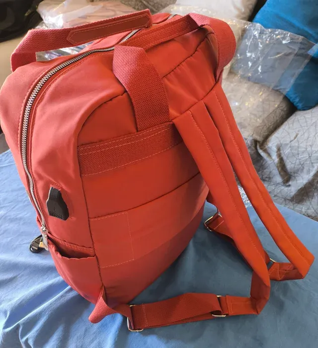 Mochila Nylon Gran Capacidad entrada USB