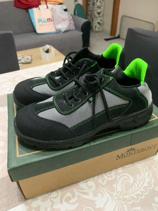 Scarpe Montebove Uomo/Donna N.39