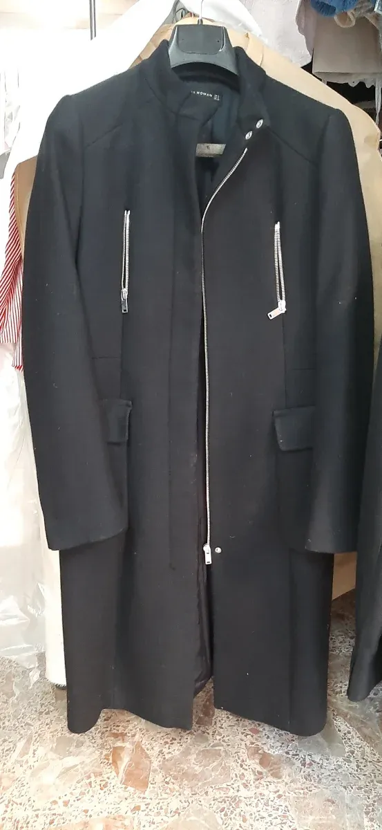 Abrigo ZARA negro