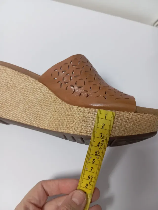 Sandalias cuña Clarks mujer marrón