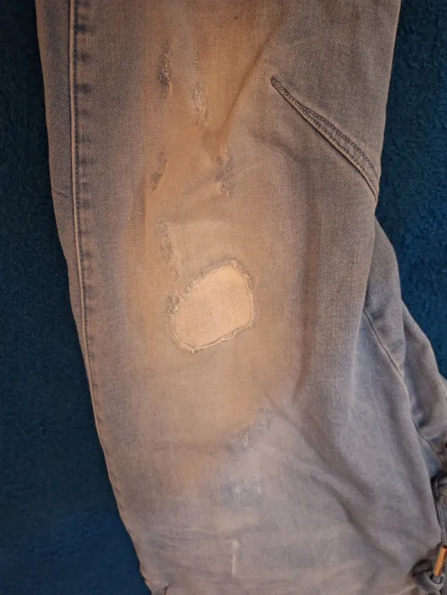 Vaqueros G-Star RAW Sport,efecto desgastado.