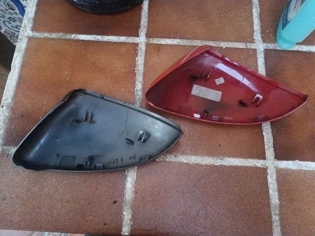 Carcasa Retrovisor VW Golf MK7 (Rojo y Gris)