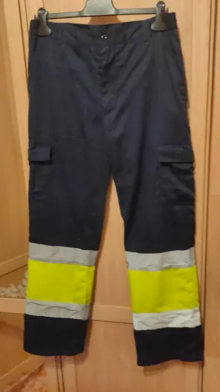 Pantalón de trabajo reflectante y chaleco. Talla S