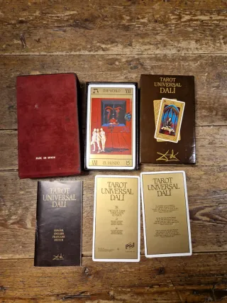 Tarocchi universali Dalí - Scatola e carte