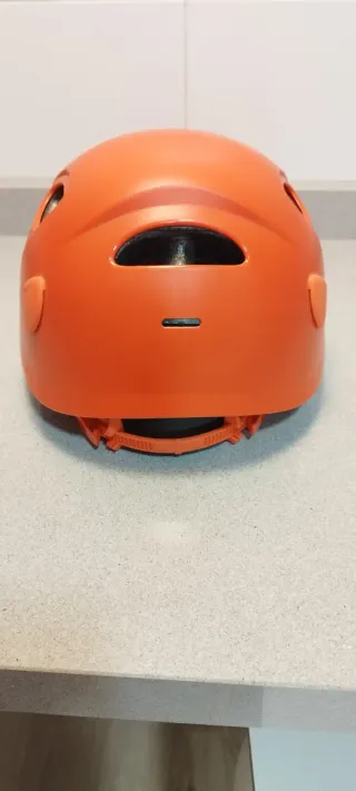 Cascos escalada Pezl, sin usar