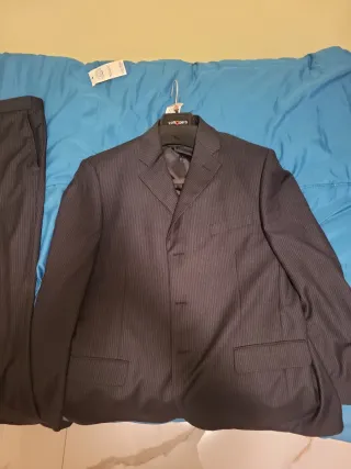 Completo elegante uomo indossato pochissime volte