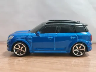 Miniatura auto BMW Mini Cooper Countryman blu
