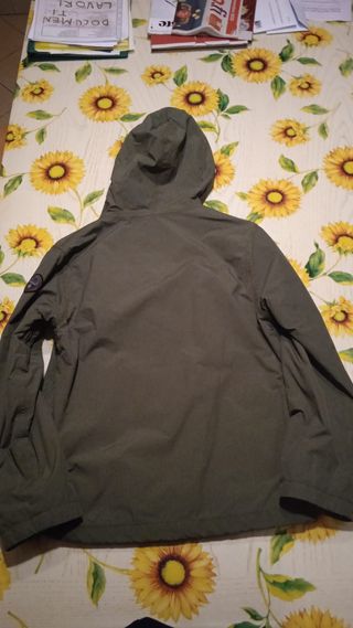 Giacca Napapijri verde con cappuccio