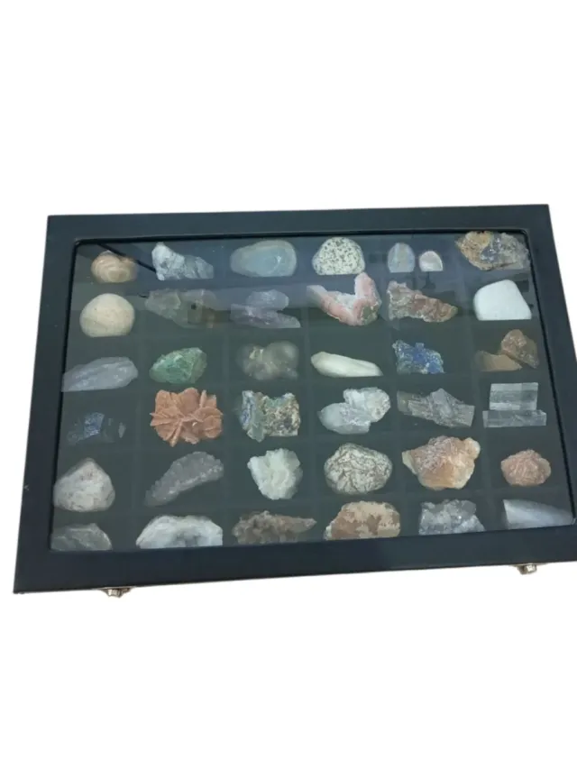 Collezione 36 minerali e rocce naturali