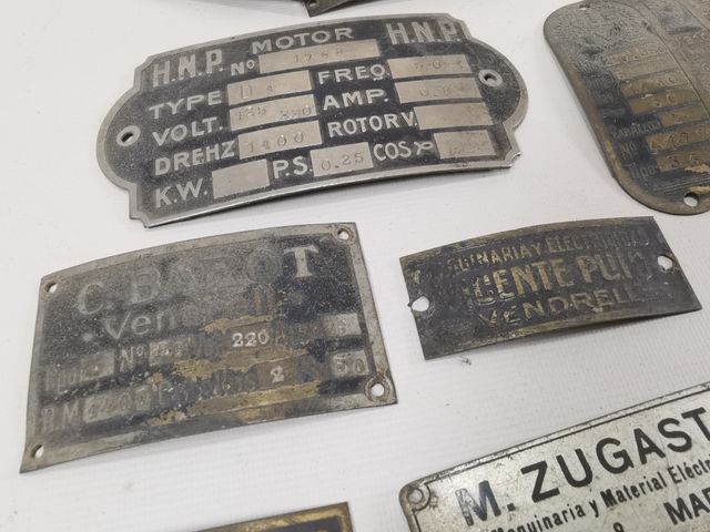 Chapas identificativas motores antiguos