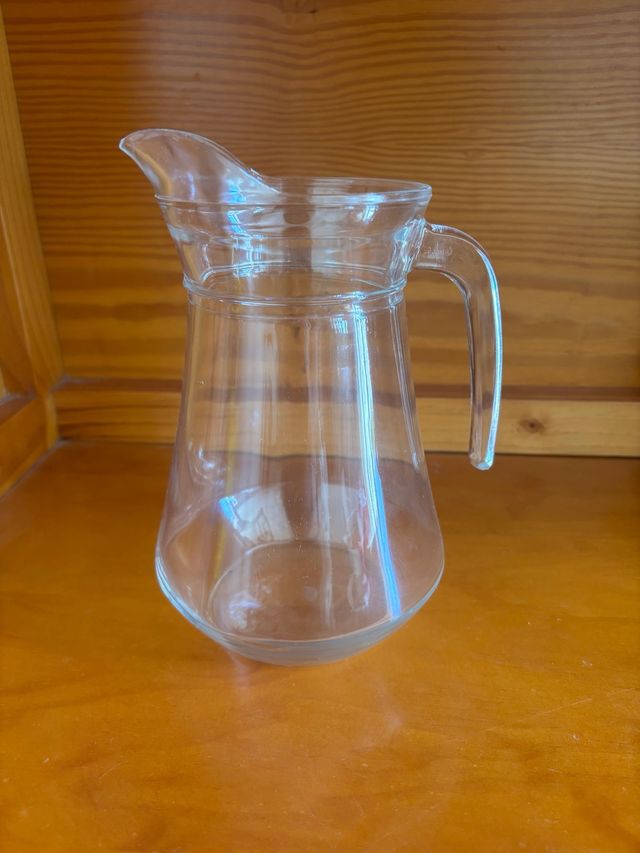 Barattolo in vetro trasparente