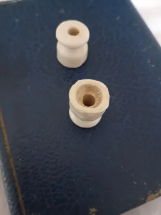 Aislador Eléctrico Porcelana