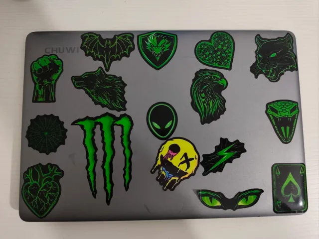 Portátil Gris y Negro