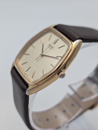 Reloj Seiko Quartz Hexagonal Dorado Marrón