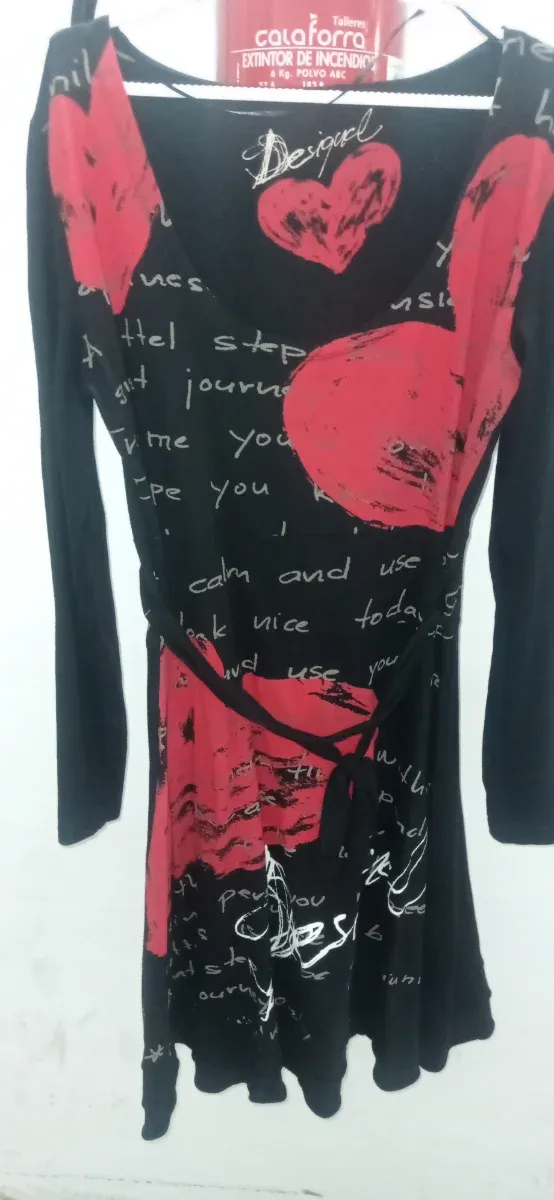 Vestido Desigual Negro y Rojo Talla M