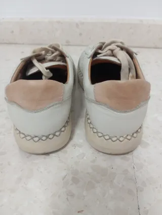 Zapatos de cordones Pikolinos mujer beige