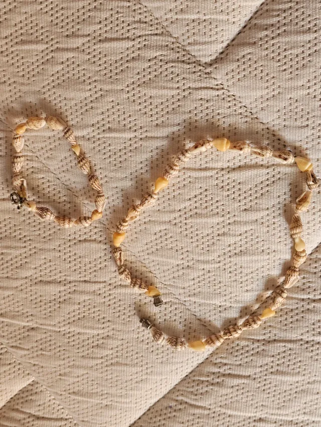 Conjunto Pulsera y Collar de Conchas