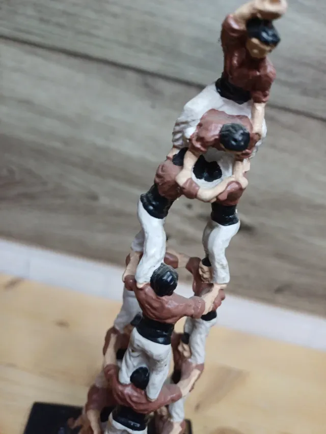 Scultura di Castells Xiquets de Reus