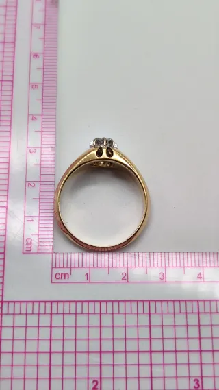 Solitario Oro 18 kt con Diamante de 0'5 k