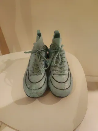 Botas de fútbol Nike infantiles T.34