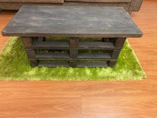 Mesa de centro de palets hecha a mano