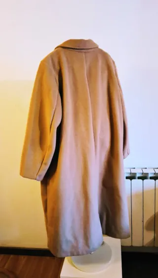 Abrigo Camel Oversize Talla XXL (48-50).