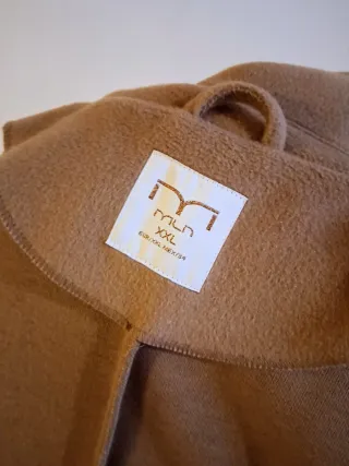 Abrigo Camel Oversize Talla XXL (48-50).