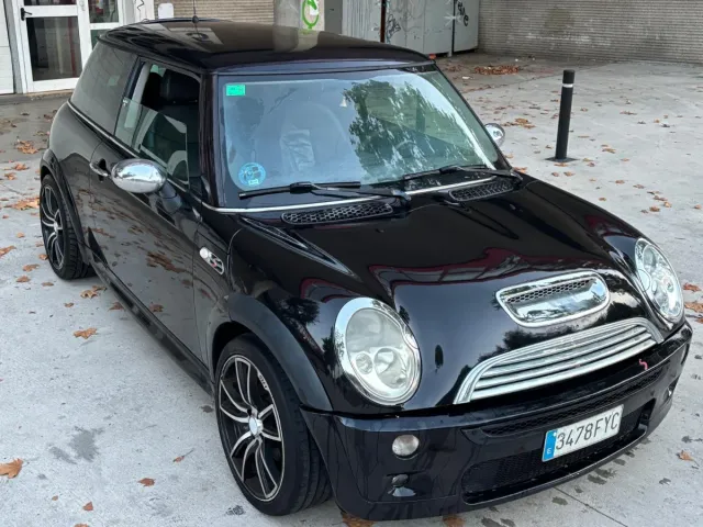 Mini Cooper S motor 1.6 turbo (163 CV) año 2002,
