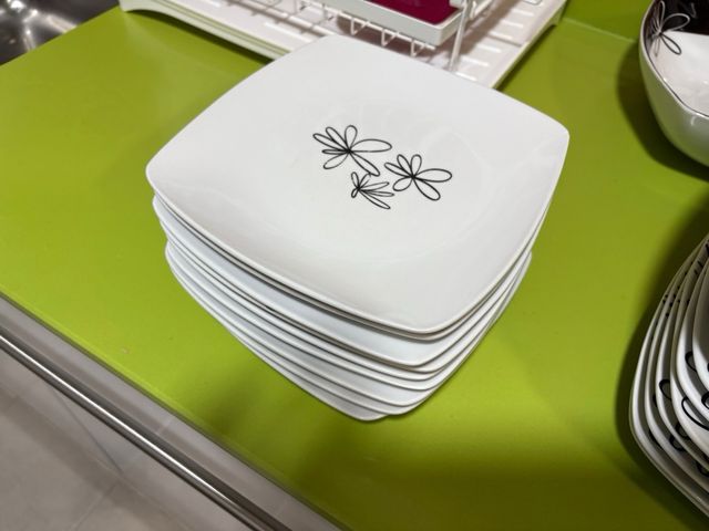 Vajilla Porcelana Flores Negra y Blanca