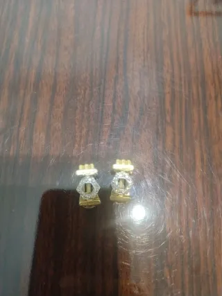 Pendientes ORO con piedras  brillantes