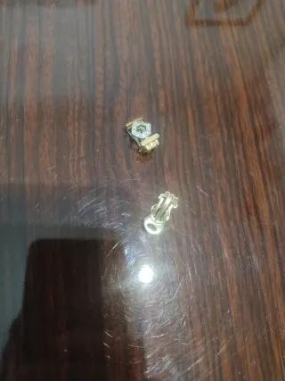 Pendientes ORO con piedras  brillantes