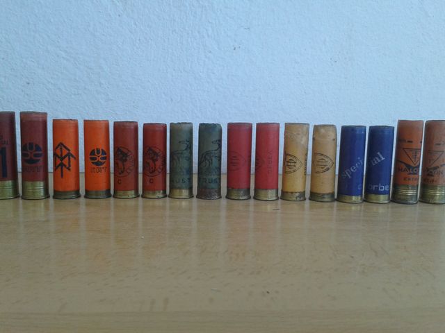 CARTUCHOS DE CARTON ANTIGUOS VACIOS CAZA