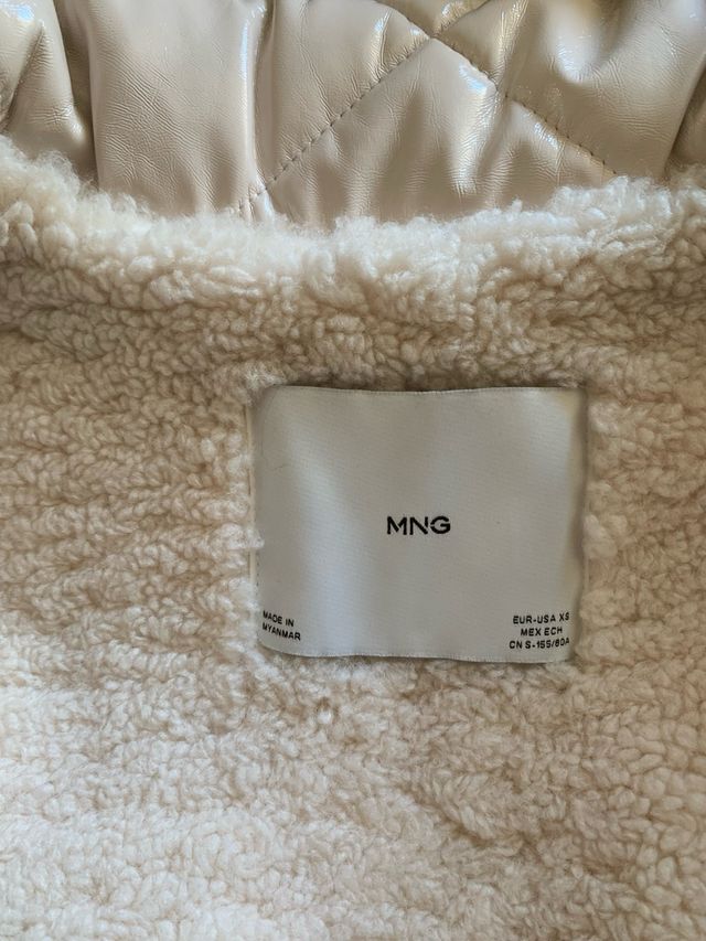 Chaqueta efecto piel Mango Beige