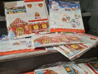 25 pz Kinder Calendario Villaggio dell'Avvento