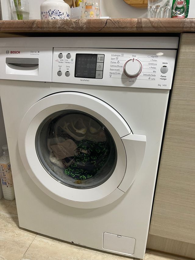 Lavadora Bosch Serie 6 , 8kg 1400 RPM