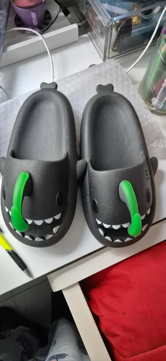 Chanclas Tiburón Negras