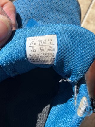 Zapatillas Asics GT 1000 Talla 32,5