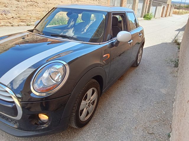 MINI COOPER D 1.5 116 CV