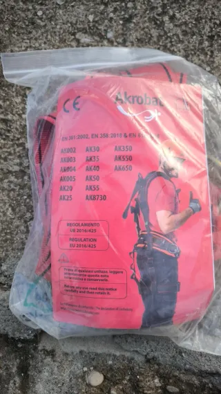 Conjunto Arnés Akrobat