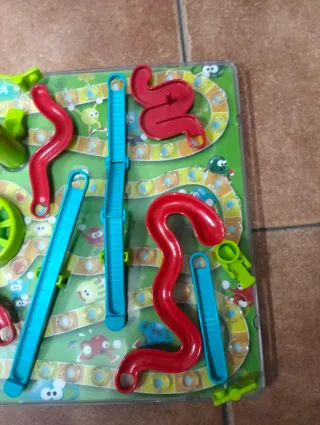 Juego de mesa Escaleras y Serpientes. Imaginarium