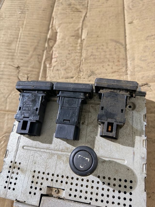 Botonera Nissan Terrano