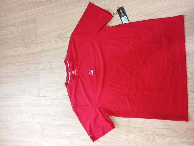Camiseta Munich Talla L Roja
