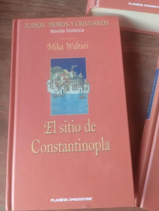 Pack 3 libros de novela histórica.