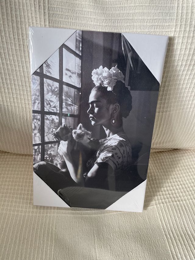 Cuadro Frida Kahlo Blanco y Negro 20x30cm