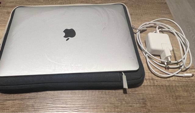 MacBook Air 13